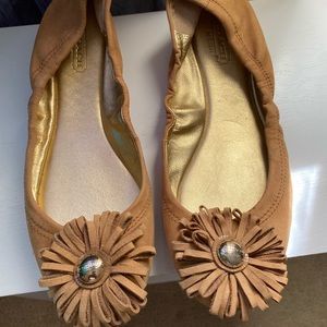 Coach flats
